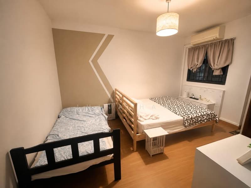 917 Jurong West Street 91, 917 Jurong West Street 91, 2 Bedrooms, 786 sqft, HDB Flat For Sale, by Julia Han, 500165171 - Bedroom - PropertyGuru.com.sg