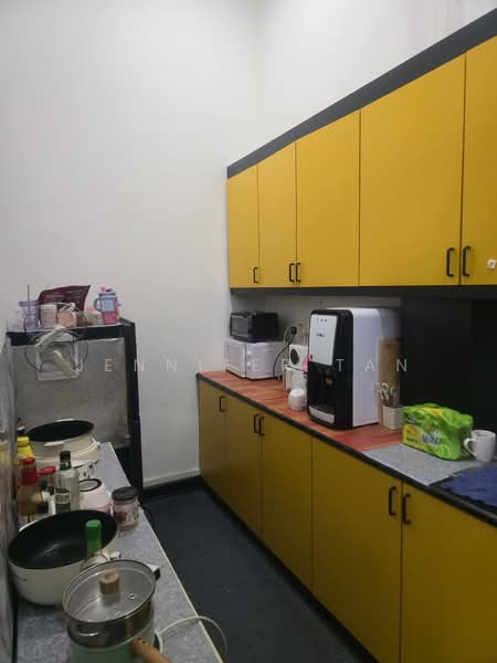 Mactech Building, 2 Kallang Pudding Road, 1,195 sqft, Light Industrial (B1) For Sale, by Jennifer Tan, 500165173 - Kitchen - CommercialGuru.com.sg