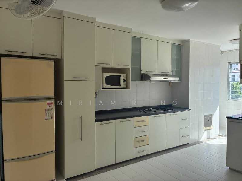 546 Hougang Street 51, 546 Hougang Street 51, 2 Bedrooms, 1,108 sqft, HDB Flat For Rent, by Miriam R. Ng, 500165174 - Kitchen - PropertyGuru.com.sg