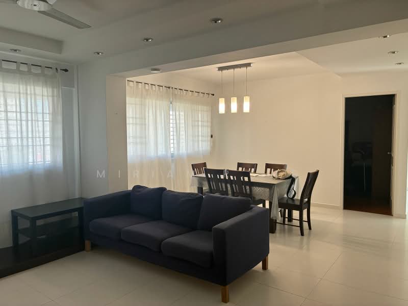 546 Hougang Street 51, 546 Hougang Street 51, 2 Bedrooms, 1,108 sqft, HDB Flat For Rent, by Miriam R. Ng, 500165174 - Living Room - PropertyGuru.com.sg