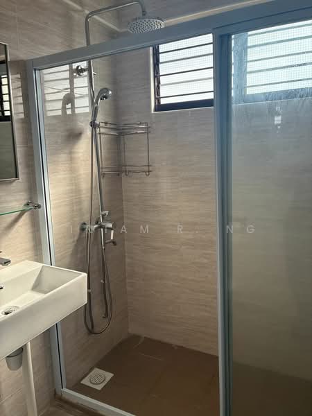 546 Hougang Street 51, 546 Hougang Street 51, 2 Bedrooms, 1,108 sqft, HDB Flat For Rent, by Miriam R. Ng, 500165174 - Bathroom - PropertyGuru.com.sg