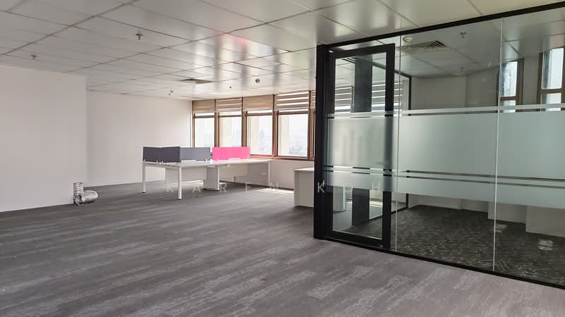 Peninsula Plaza, 111 North Bridge Road, 3,552 sqft, Office For Rent, by Karen Koh, 500165183 - Interior - CommercialGuru.com.sg