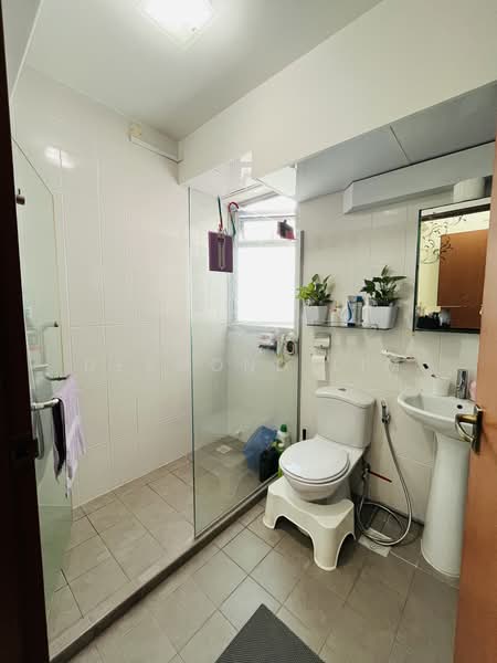 636B Senja Parc View, 636B Senja Road, 3 Bedrooms, 990 sqft, HDB Flat For Sale, by Desmond Lim, 500165192 - Bathroom - PropertyGuru.com.sg