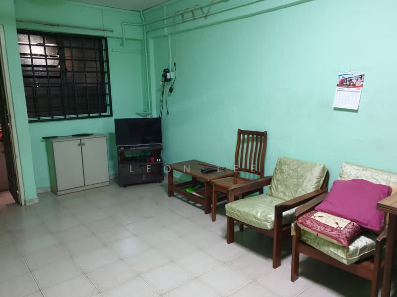 351 Clementi Avenue 2, 351 Clementi Avenue 2, 2 Bedrooms, 699 sqft, HDB Flat For Sale, by Leon Lee, 500165196 - Living Room - PropertyGuru.com.sg