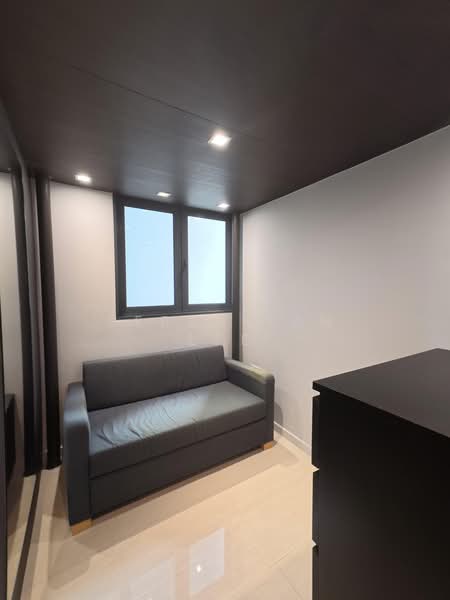 Boathouse Residences, 33 Upper Serangoon View, 2 Bedrooms, 915 sqft, Condominium For Rent, by Sebastian Lee, 500165201 - Living Room - PropertyGuru.com.sg