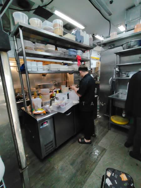 Hotel Boss, 500 Jalan Sultan, 1,237 sqft, Food & Beverage For Rent, by Keith Tan, 500165209 - Kitchen - CommercialGuru.com.sg