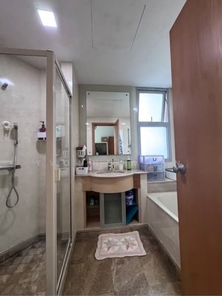 Hillview Regency, 26 Bukit Batok East Avenue 2, 3 Bedrooms, 1,119 sqft, Condominium For Sale, by Yvonne Chan, 500165220 - PropertyGuru.com.sg