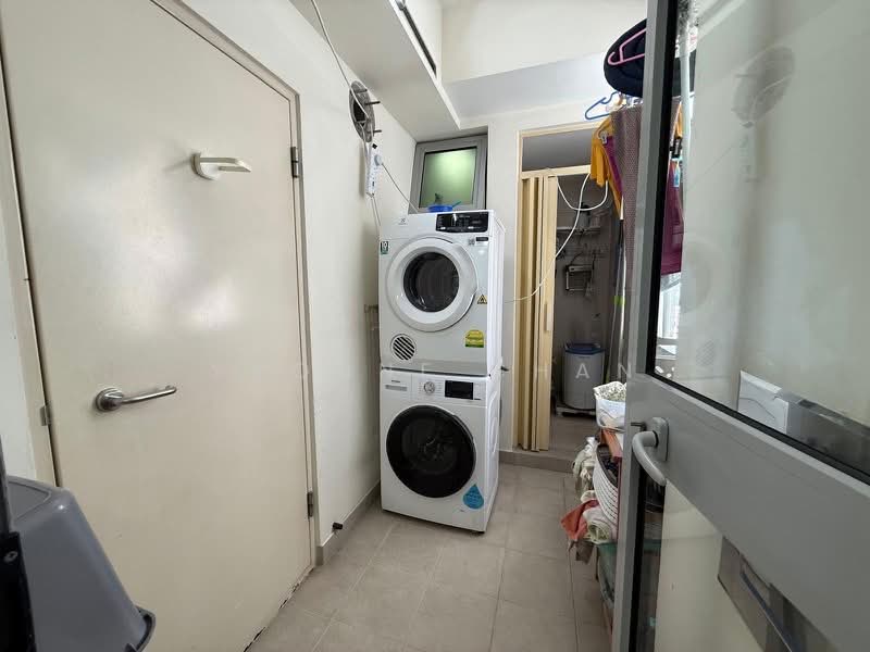 Hillview Regency, 26 Bukit Batok East Avenue 2, 3 Bedrooms, 1,119 sqft, Condominium For Sale, by Yvonne Chan, 500165220 - PropertyGuru.com.sg