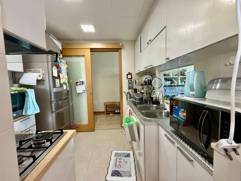 Hillview Regency, 26 Bukit Batok East Avenue 2, 3 Bedrooms, 1,119 sqft, Condominium For Sale, by Yvonne Chan, 500165220 - PropertyGuru.com.sg