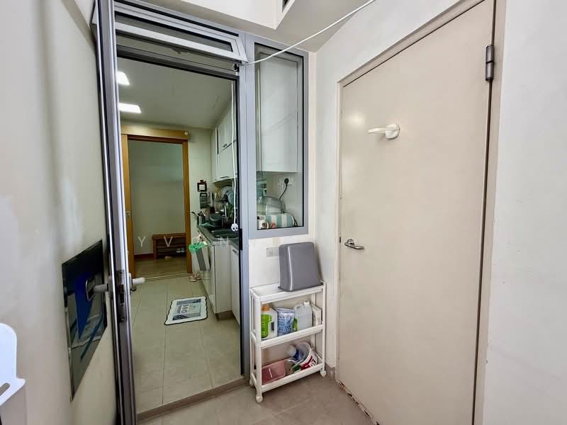 Hillview Regency, 26 Bukit Batok East Avenue 2, 3 Bedrooms, 1,119 sqft, Condominium For Sale, by Yvonne Chan, 500165220 - PropertyGuru.com.sg