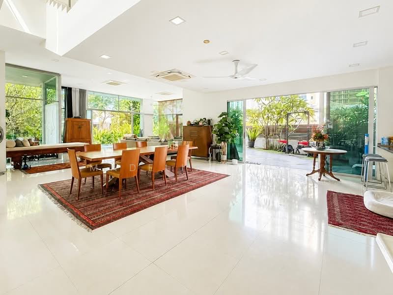 WAREHAM ROAD, , 7 Bedrooms, 6,514 sqft, Bungalow House For Sale, by Madeline Koo, 500165226 - PropertyGuru.com.sg