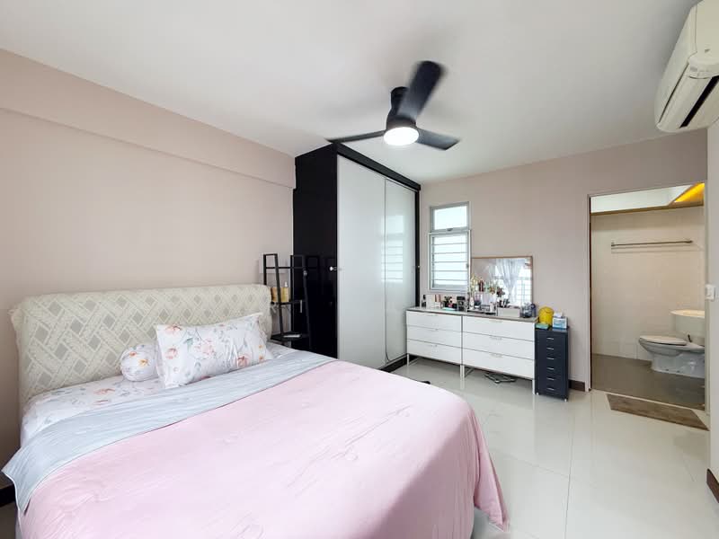 815B Choa Chu Kang Avenue 7, 815B Choa Chu Kang Avenue 7, 3 Bedrooms, 1,216 sqft, HDB Flat For Sale, by Nazri Baobed, 500165236 - PropertyGuru.com.sg