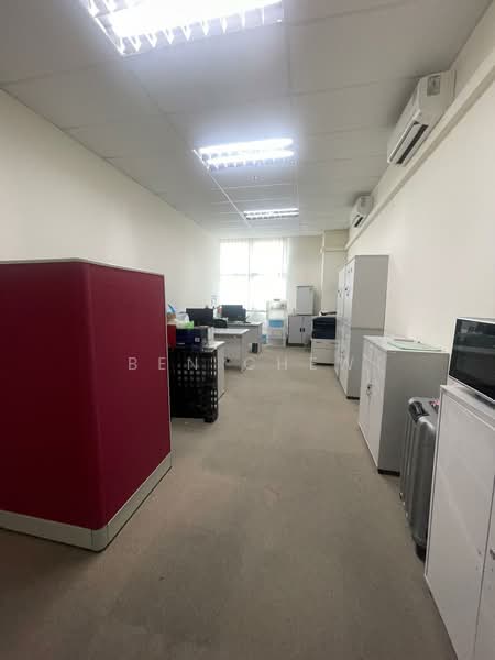 Tradehub 21, 18 Boon Lay Way, 323 sqft, Light Industrial (B1) For Rent, by Ben Chew, 500165252 - Interior - CommercialGuru.com.sg