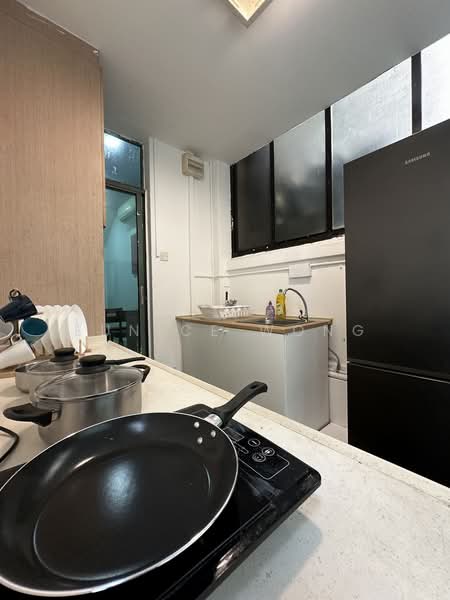 Westwood Park, Westwood Crescent, Room Rental, 150 sqft, Terraced House For Rent, by Eunice Wong, 500165260 - Kitchen - PropertyGuru.com.sg