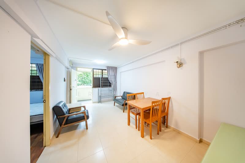 55 Lorong 5 Toa Payoh, 55 Lorong 5 Toa Payoh, 1 Bedroom, 463 sqft, HDB Flat For Sale, by Jerome Yap, 500165263 - Living Room - PropertyGuru.com.sg