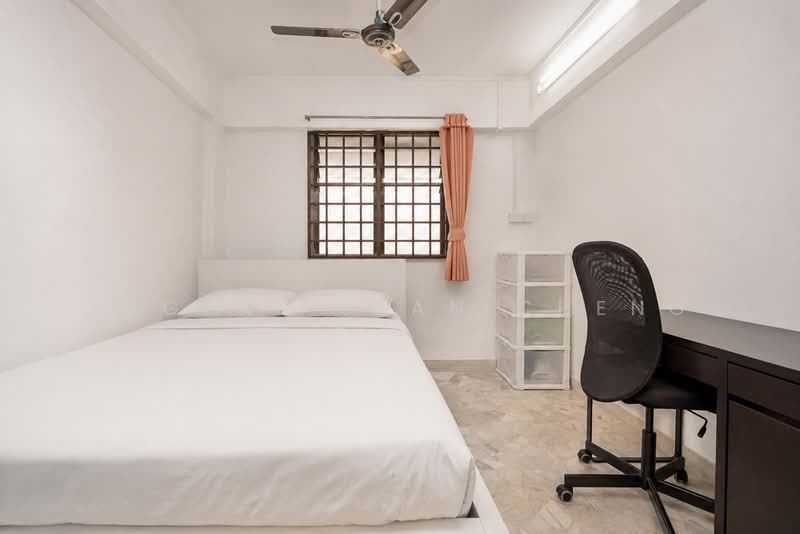 706 Clementi West Street 2, 706 Clementi West Street 2, 2 Bedrooms, 732 sqft, HDB Flat For Sale, by Eugene Sean Cheng, 500165273 - Bedroom - PropertyGuru.com.sg