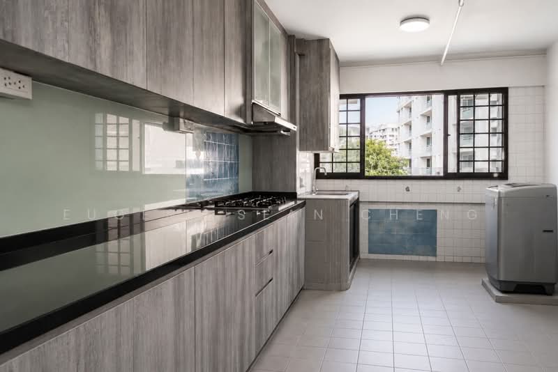 706 Clementi West Street 2, 706 Clementi West Street 2, 2 Bedrooms, 732 sqft, HDB Flat For Sale, by Eugene Sean Cheng, 500165273 - Kitchen - PropertyGuru.com.sg