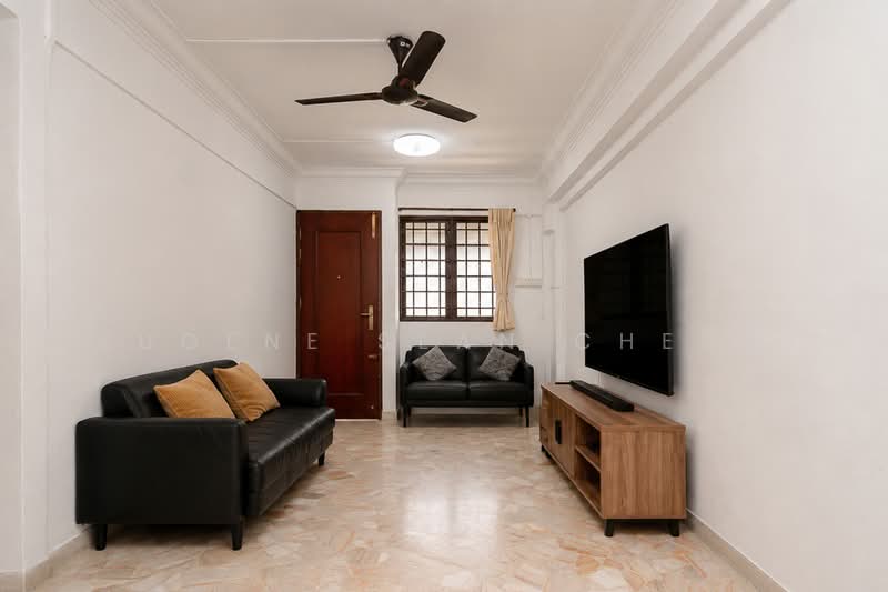 706 Clementi West Street 2, 706 Clementi West Street 2, 2 Bedrooms, 732 sqft, HDB Flat For Sale, by Eugene Sean Cheng, 500165273 - Living Room - PropertyGuru.com.sg