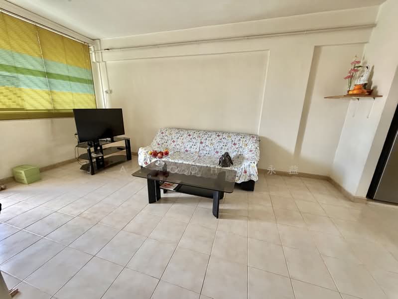 105 Bishan Street 12, 105 Bishan Street 12, 2 Bedrooms, 689 sqft, HDB Flat For Sale, by J.A. Goh 吴永益, 500165284 - Living Room - PropertyGuru.com.sg