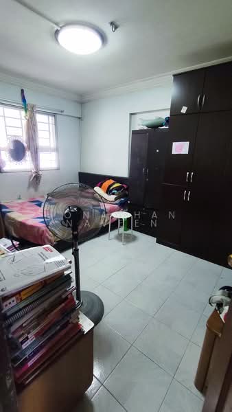 217 Serangoon Avenue 4, 217 Serangoon Avenue 4, 2 Bedrooms, 700 sqft, HDB Flat For Rent, by Jonathan Naveen, 500165296 - Bedroom - PropertyGuru.com.sg