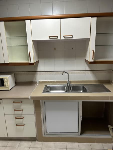 Maple Woods, 985 Bukit Timah Road, 2 Bedrooms, 915 sqft, Condominium For Rent, by David Cheong, 500165297 - Kitchen - PropertyGuru.com.sg