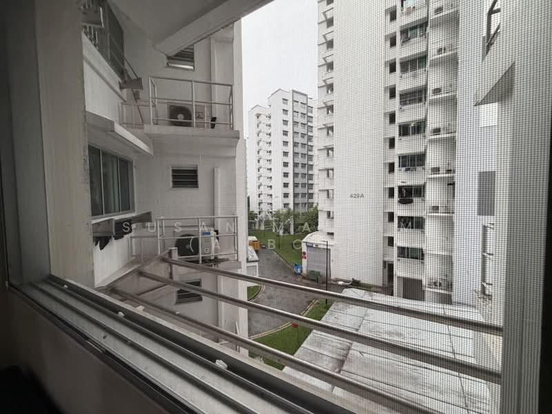 429B Yishun Avenue 11, 429B Yishun Avenue 11, 3 Bedrooms, 990 sqft, HDB Flat For Sale, by Susan Mariam (Amboi), 500165304 - Exterior - PropertyGuru.com.sg