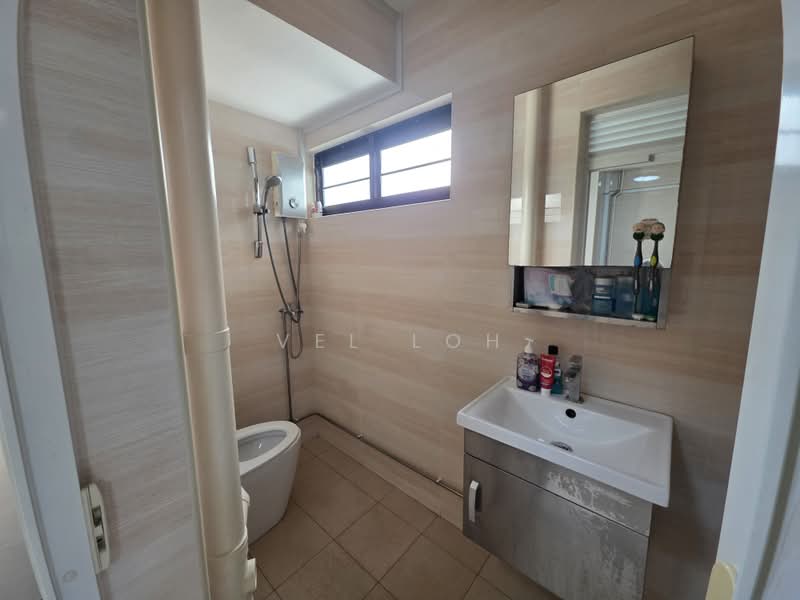 323 Ang Mo Kio Avenue 3, 323 Ang Mo Kio Avenue 3, 1 Bedroom, 474 sqft, HDB Flat For Sale, by Vel Loh, 500165306 - Bathroom - PropertyGuru.com.sg