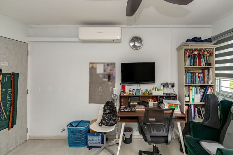 154 Simei Street 1, 154 Simei Street 1, 3 Bedrooms, 1,313 sqft, HDB Flat For Sale, by Eugene Sean Cheng, 500165328 - Study - PropertyGuru.com.sg