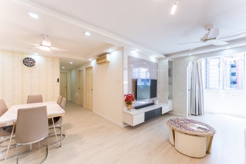 357B Admiralty Drive, 357B Admiralty Drive, 4 Bedrooms, 1,184 sqft, HDB Flat For Sale, by Dylan Seng 成伟洋, 500165331 - Living Room - PropertyGuru.com.sg