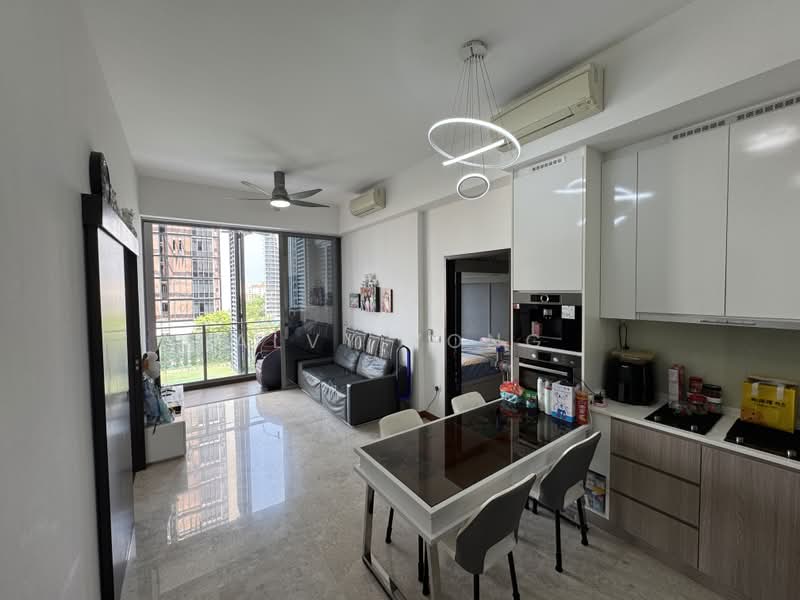 The Hillier, 2 Hillview Rise, 3 Bedrooms, 818 sqft, Condominium For Sale, by Alvy Yong, 500165335 - Living Room - PropertyGuru.com.sg