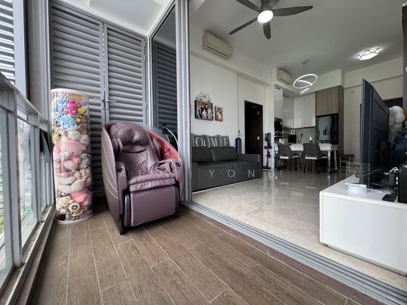 The Hillier, 2 Hillview Rise, 3 Bedrooms, 818 sqft, Condominium For Sale, by Alvy Yong, 500165335 - Balcony - PropertyGuru.com.sg