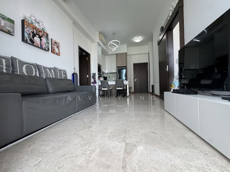 The Hillier, 2 Hillview Rise, 3 Bedrooms, 818 sqft, Condominium For Sale, by Alvy Yong, 500165335 - Living Room - PropertyGuru.com.sg
