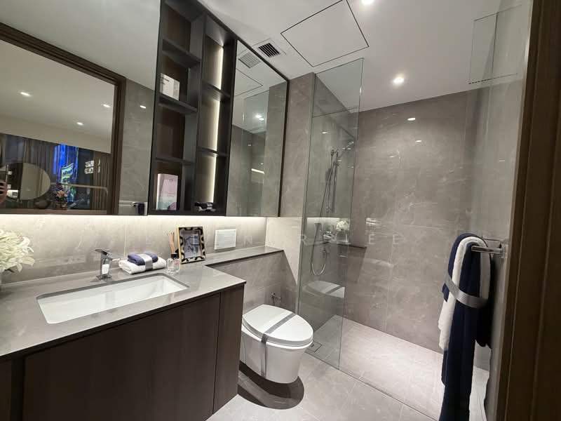 Grand Dunman, 2 Dunman Road, 5 Bedrooms, 2,131 sqft, Condominium For Sale, by Eleanor Lee, 500165376 - Bathroom - PropertyGuru.com.sg