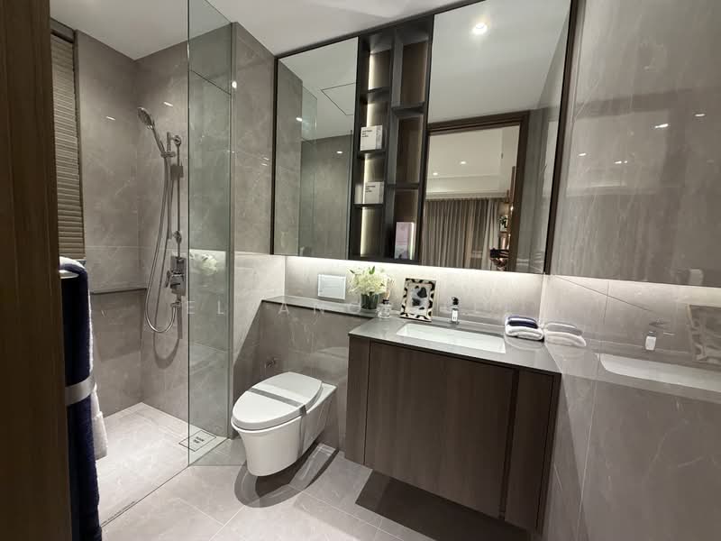 Grand Dunman, 2 Dunman Road, 5 Bedrooms, 2,131 sqft, Condominium For Sale, by Eleanor Lee, 500165376 - Bathroom - PropertyGuru.com.sg