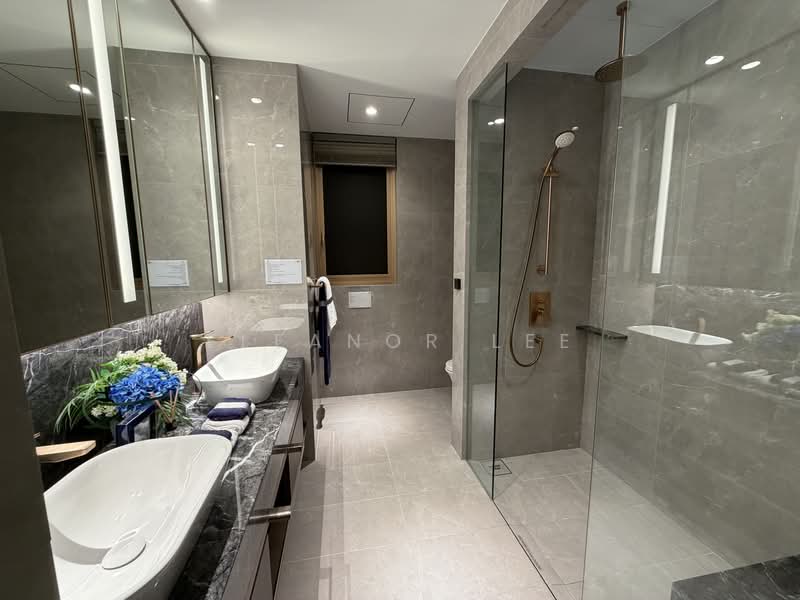 Grand Dunman, 2 Dunman Road, 5 Bedrooms, 2,131 sqft, Condominium For Sale, by Eleanor Lee, 500165376 - Bathroom - PropertyGuru.com.sg