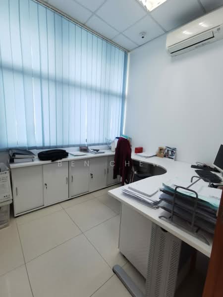 Tradehub 21, 8 Boon Lay Way, 2,045 sqft, Light Industrial (B1) For Rent, by Ben Chew, 500165379 - Study - CommercialGuru.com.sg