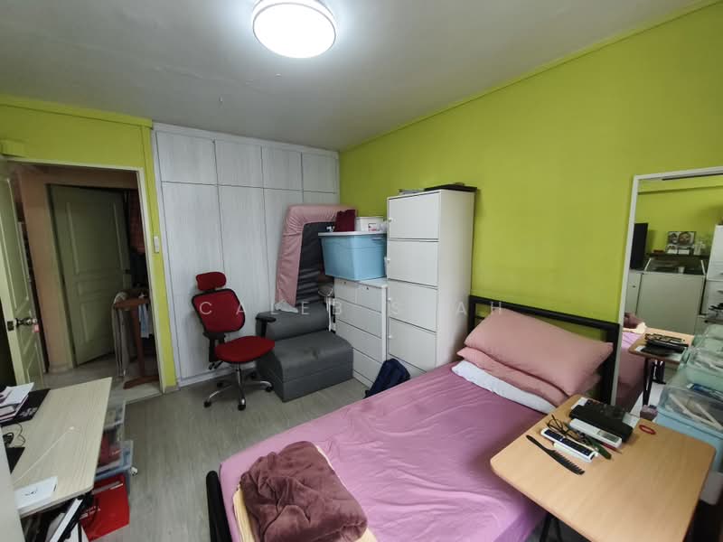 336 Woodlands Avenue 1, 336 Woodlands Avenue 1, 3 Bedrooms, 893 sqft, HDB Flat For Sale, by Caleb Seah, 500165383 - Bedroom - PropertyGuru.com.sg