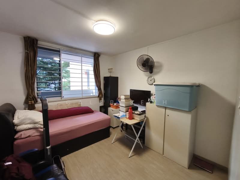 336 Woodlands Avenue 1, 336 Woodlands Avenue 1, 3 Bedrooms, 893 sqft, HDB Flat For Sale, by Caleb Seah, 500165383 - Bedroom - PropertyGuru.com.sg