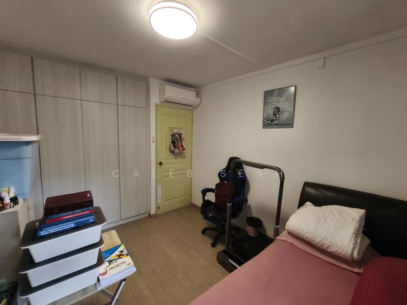 336 Woodlands Avenue 1, 336 Woodlands Avenue 1, 3 Bedrooms, 893 sqft, HDB Flat For Sale, by Caleb Seah, 500165383 - Bedroom - PropertyGuru.com.sg