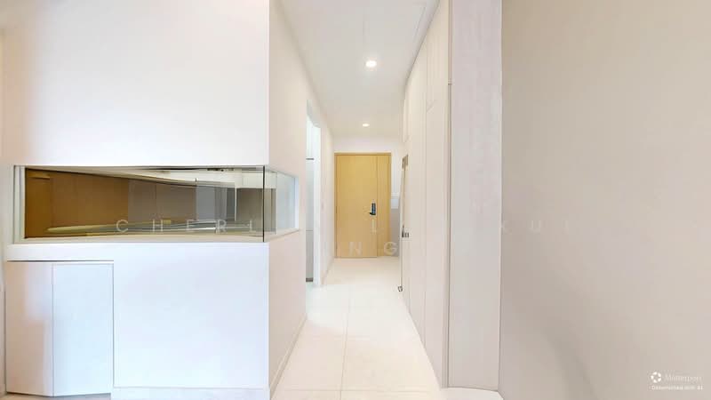 Nyon, 12 Amber Road, 2 Bedrooms, 721 sqft, Condominium For Sale, by Cherlyn Loh Xue Ting, 500165392 - Entrance - PropertyGuru.com.sg