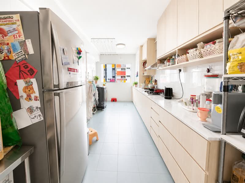 925 Tampines Street 91, 925 Tampines Street 91, Room Rental, 100 sqft, HDB Flat For Rent, by Crystal Ho, 500165393 - Kitchen - PropertyGuru.com.sg