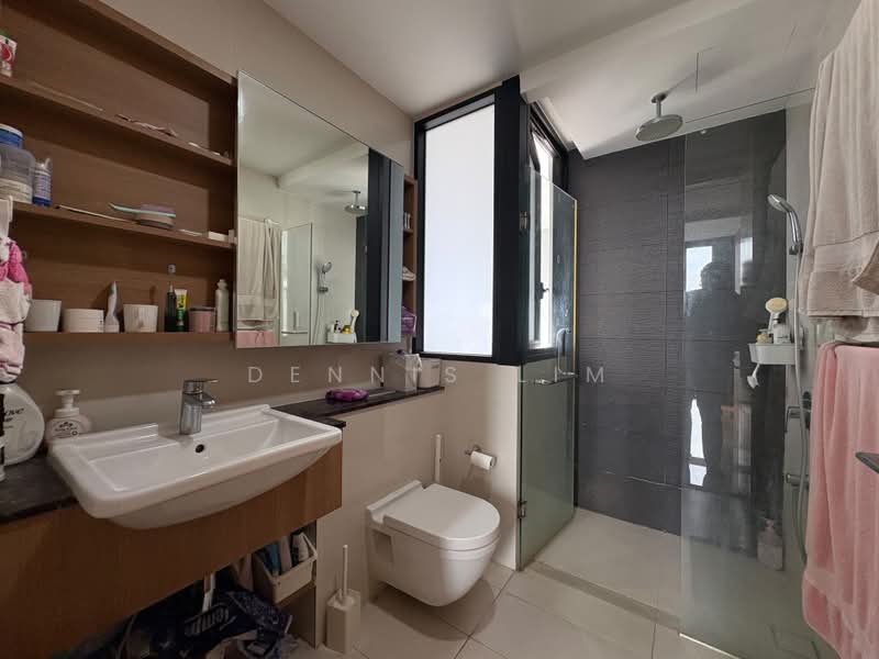The Trilinq, 28 Jalan Lempeng, 2 Bedrooms, 710 sqft, Condominium For Rent, by Dennis Lim, 500165403 - Bathroom - PropertyGuru.com.sg