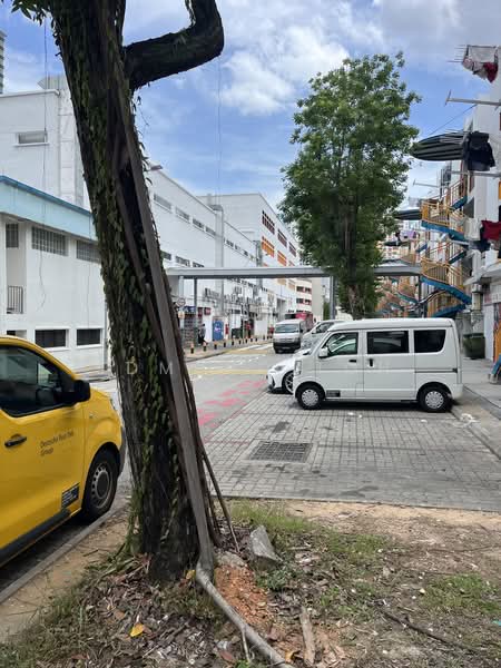 Blk 185 toa Payoh Central, Toa Payoh Central, 1,345 sqft, Shop / Shophouse For Sale, by Edmund Toh, 500165406 - Exterior - CommercialGuru.com.sg