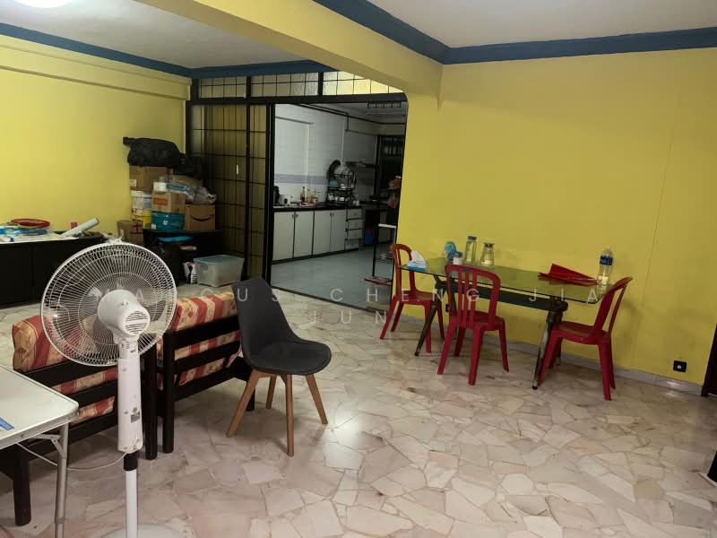 223 Choa Chu Kang Central, 223 Choa Chu Kang Central, 3 Bedrooms, 1,119 sqft, HDB Flat For Rent, by Marcus Cheng Jia Jun, 500165416 - Living Room - PropertyGuru.com.sg