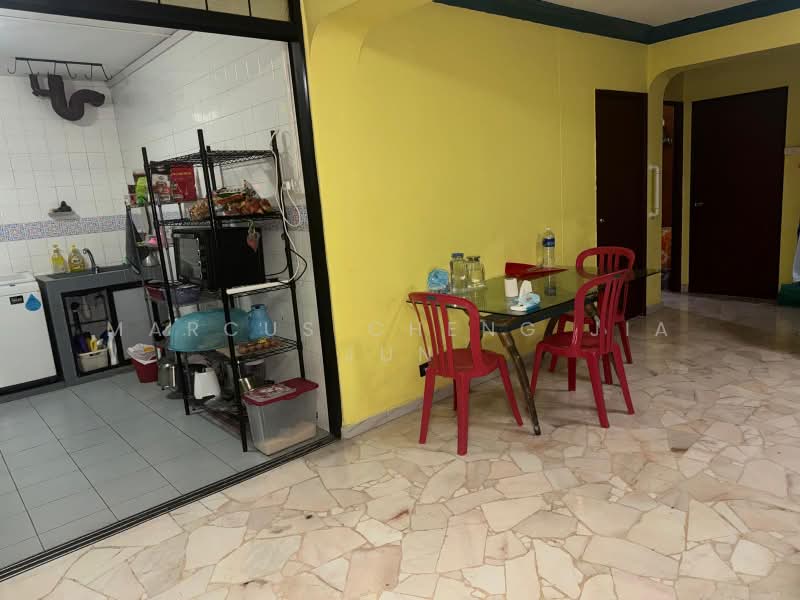 223 Choa Chu Kang Central, 223 Choa Chu Kang Central, 3 Bedrooms, 1,119 sqft, HDB Flat For Rent, by Marcus Cheng Jia Jun, 500165416 - Kitchen - PropertyGuru.com.sg