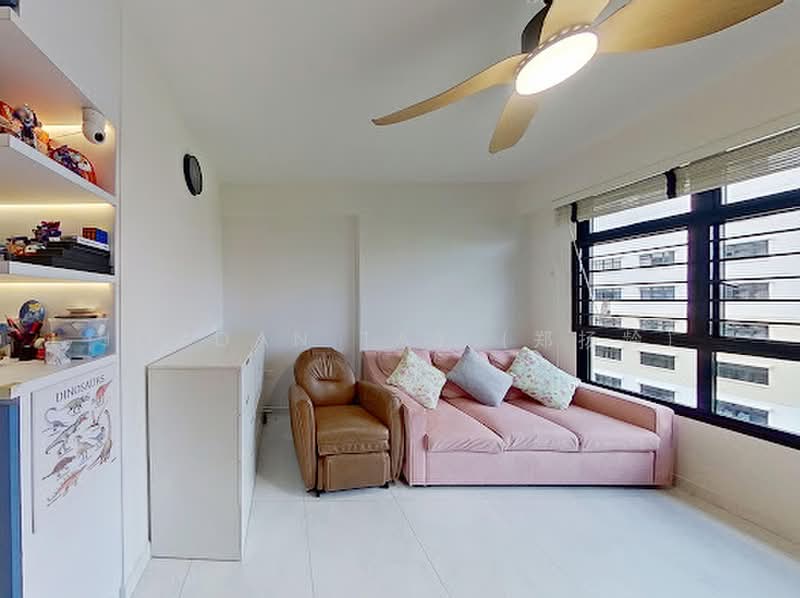 261 Toa Payoh Apex, 261 Toa Payoh East, 3 Bedrooms, 1,001 sqft, HDB Flat For Sale, by Jordan Tay (郑扬龄), 500165420 - Living Room - PropertyGuru.com.sg