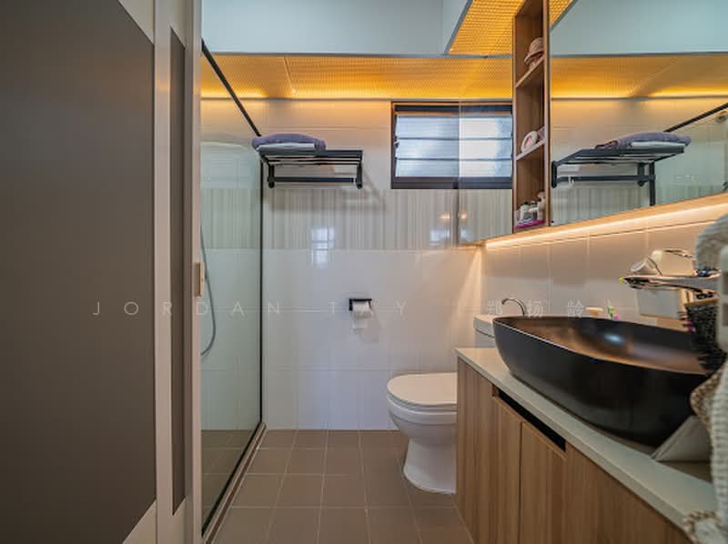 261 Toa Payoh Apex, 261 Toa Payoh East, 3 Bedrooms, 1,001 sqft, HDB Flat For Sale, by Jordan Tay (郑扬龄), 500165420 - Bathroom - PropertyGuru.com.sg