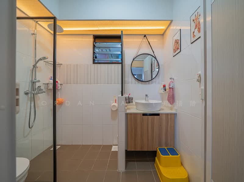 261 Toa Payoh Apex, 261 Toa Payoh East, 3 Bedrooms, 1,001 sqft, HDB Flat For Sale, by Jordan Tay (郑扬龄), 500165420 - Bathroom - PropertyGuru.com.sg
