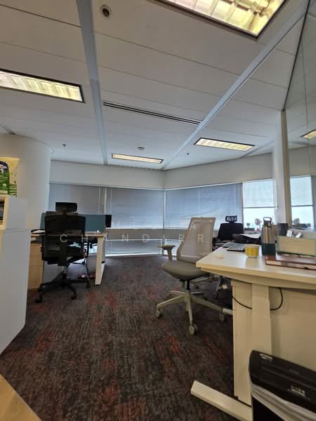Gateway East, 152 Beach Road, 1,700 sqft, Office For Rent, by Meera Chandirran/VR, 500165428 - Interior - CommercialGuru.com.sg