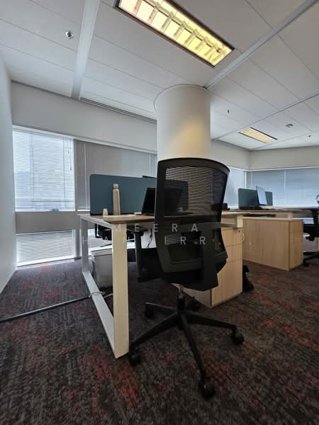 Gateway East, 152 Beach Road, 1,700 sqft, Office For Rent, by Meera Chandirran/VR, 500165428 - Interior - CommercialGuru.com.sg